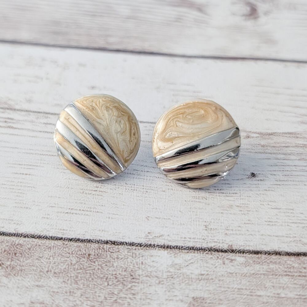 Vintage Stud Earrings Striped Design 0.75"